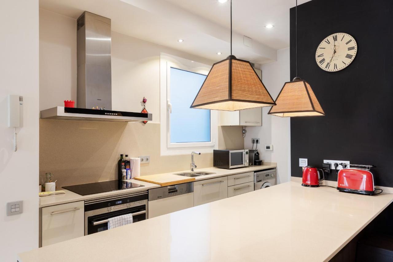 Amazing 2 Bed Apt, Sleeps 6 Nr Eixample Appartement Barcelone
